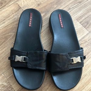 Prada leather slide sandals 💯 Authentic
